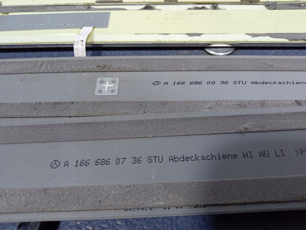 фото №13, Mercedes gls x166 накладки накладки порогові підсвічувані kpl a1666808600