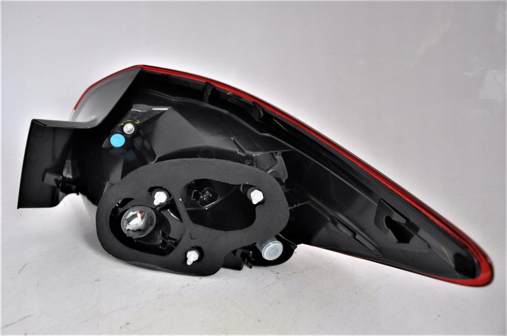 Mazda 6 универсал led 2012- левая новая фара задний Доставка