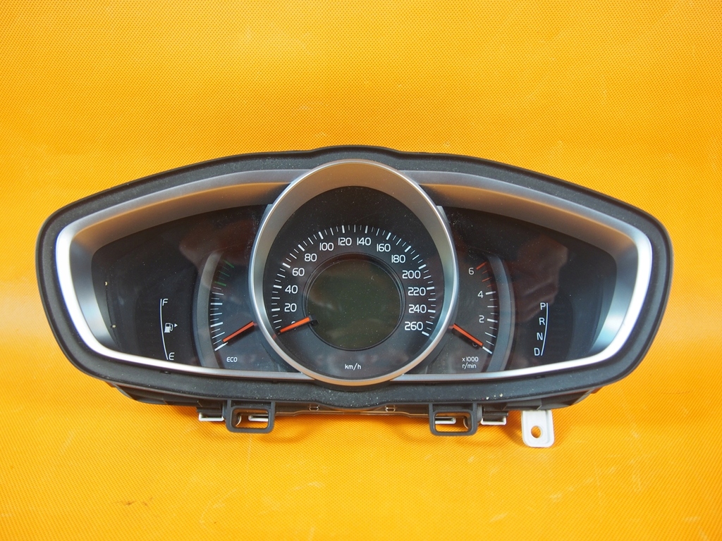 фото №1, Volvo v40 ii лічильник дизель автоматична коробка передач 31394170