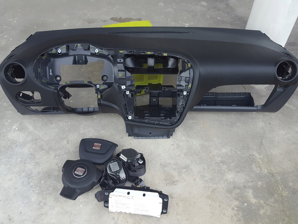 фото №1, Seat leon 2 ii приборная панель консоль приборная панель 2подушка безопасности 2ремни