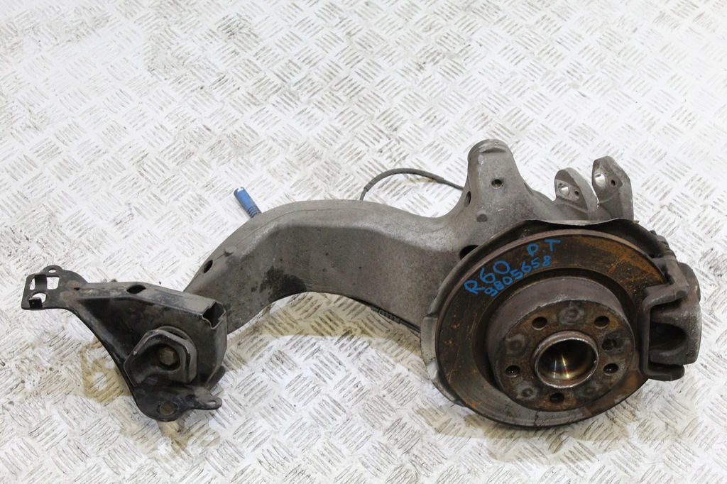 фото №1, Поворотный кулак правый задняя mini countryman r60 9805658