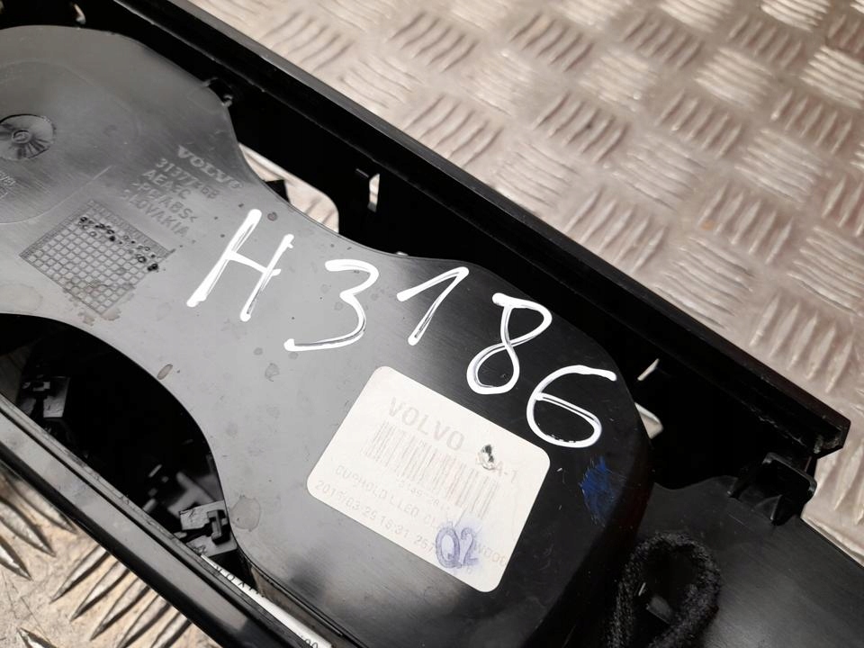 фото №7, Кронштейн na напої volvo xc90 ii 2016 31377368