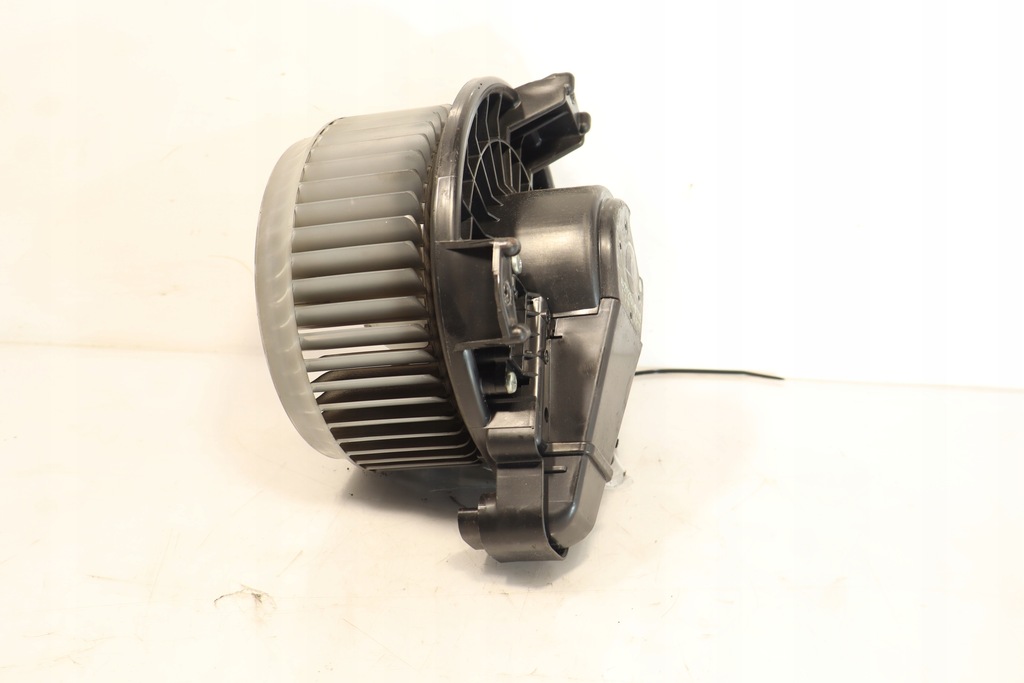 фото №4, Воздуходувка обдув toyota verso