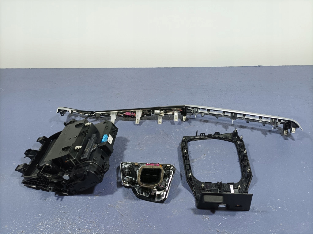 фото №8, Bmw 3 g20 g21 накладки декори панелі панель приладів бардачок eu 6811449