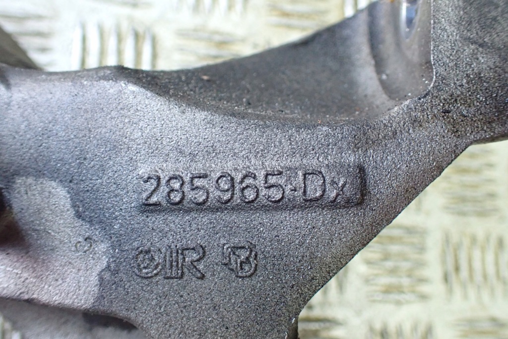 фото №6, Кронштейн двигателя maserati quattroporte vi 3.8 gts 2013-