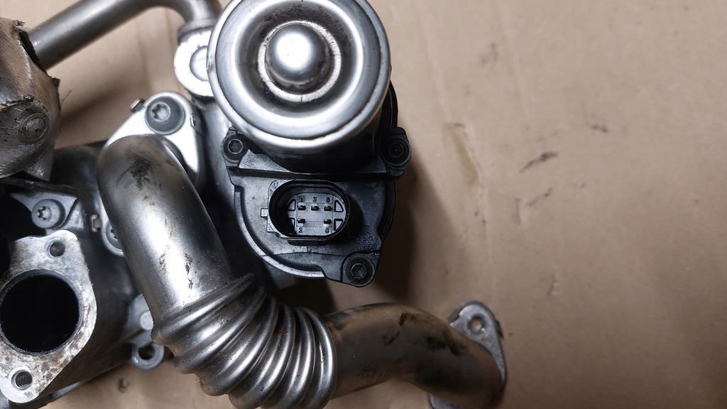 фото №5, Клапан egr радиатор выхлопных газов 1.6 tdi cay 03l131512dp 0280751016 vw seat skoda