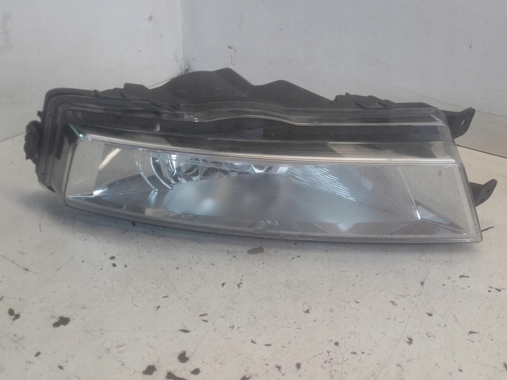 фото №1, Skoda rapid 5ja противотуманная фара левый перед передний