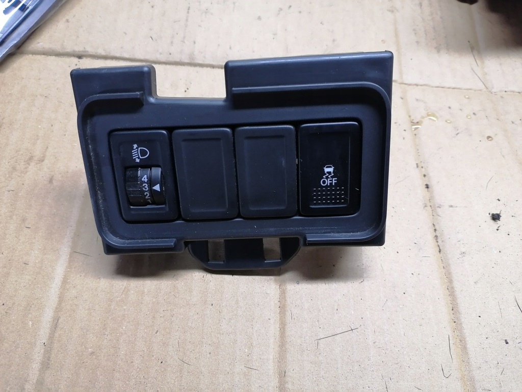 фото №1, Рамка перемикач регулювання світла suzuki swift mk7 europa