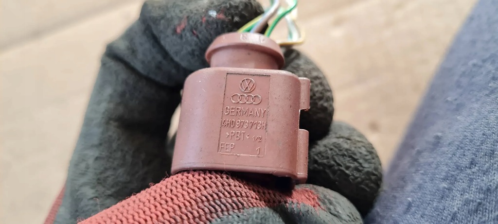 фото №8, A4 b9 8w штекер колодка соединитель 4h0973713h a5 8w q5 vw audi