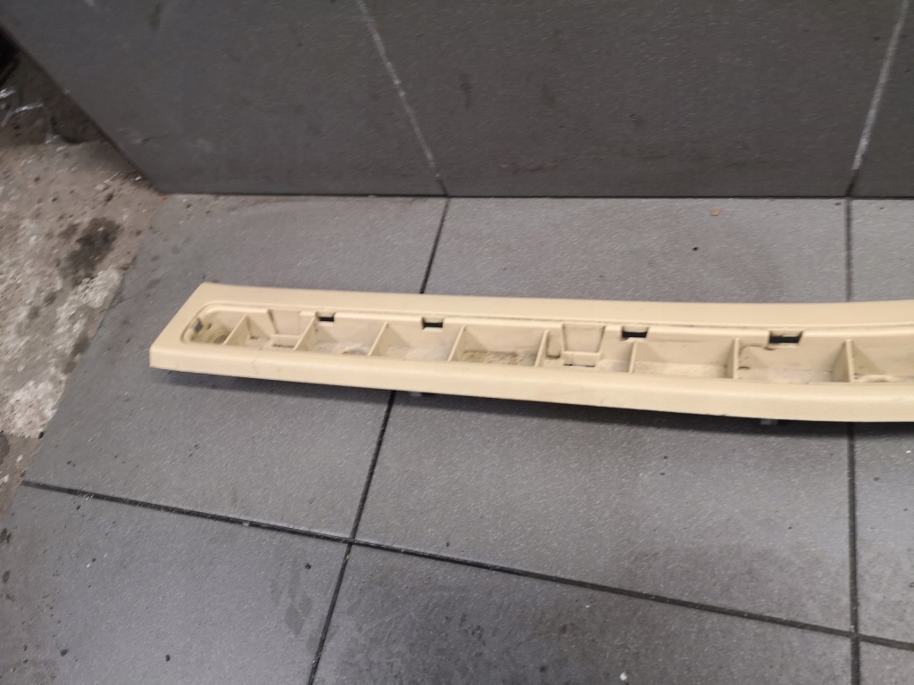 фото №11, Молдинг порог левая krem vw touareg 7l0853369