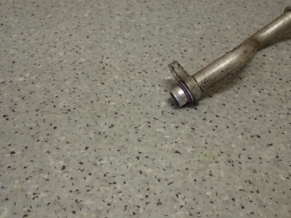 фото №8, Mitsubishi colt cz3 10- шланг кондиционера