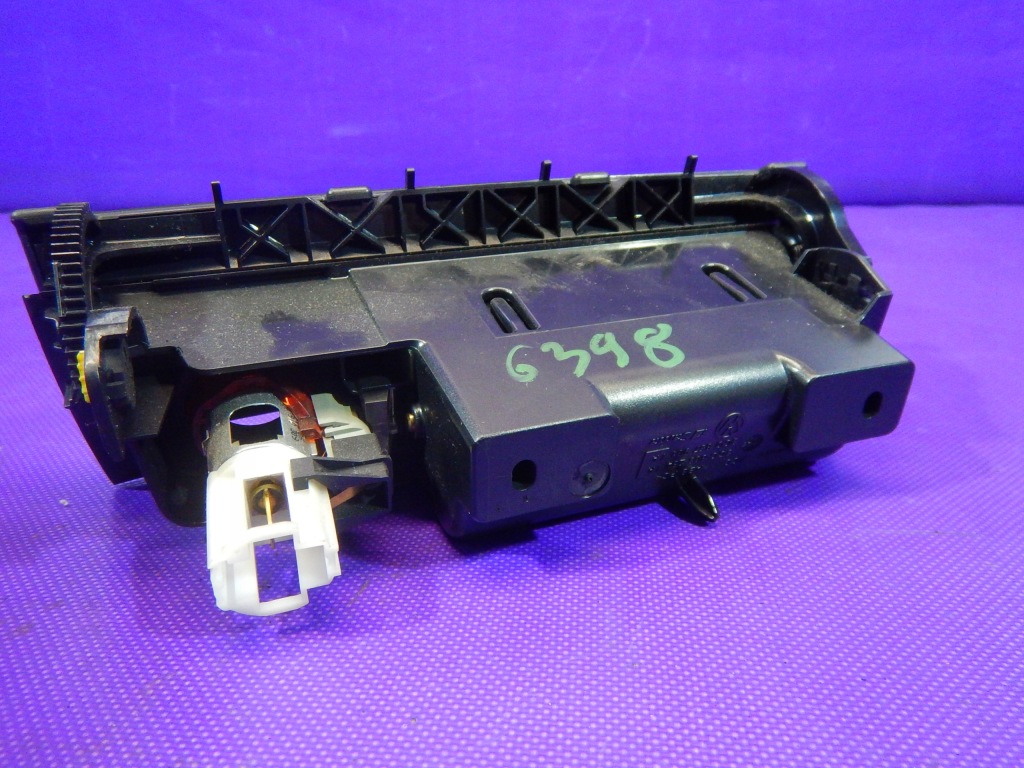 фото №6, Vw passat b6 05-10 пепельница 3c0863284a