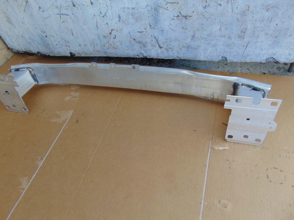 фото №10, Балка бампера перед audi a3 8v lift 8v4807109e