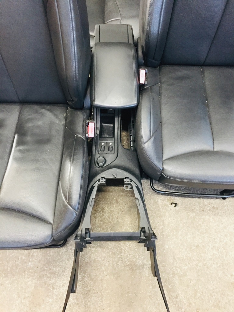 фото №7, Сидіння заднє сидіння шкіра шкіряний обшивки peugeot 308 cc cabrio