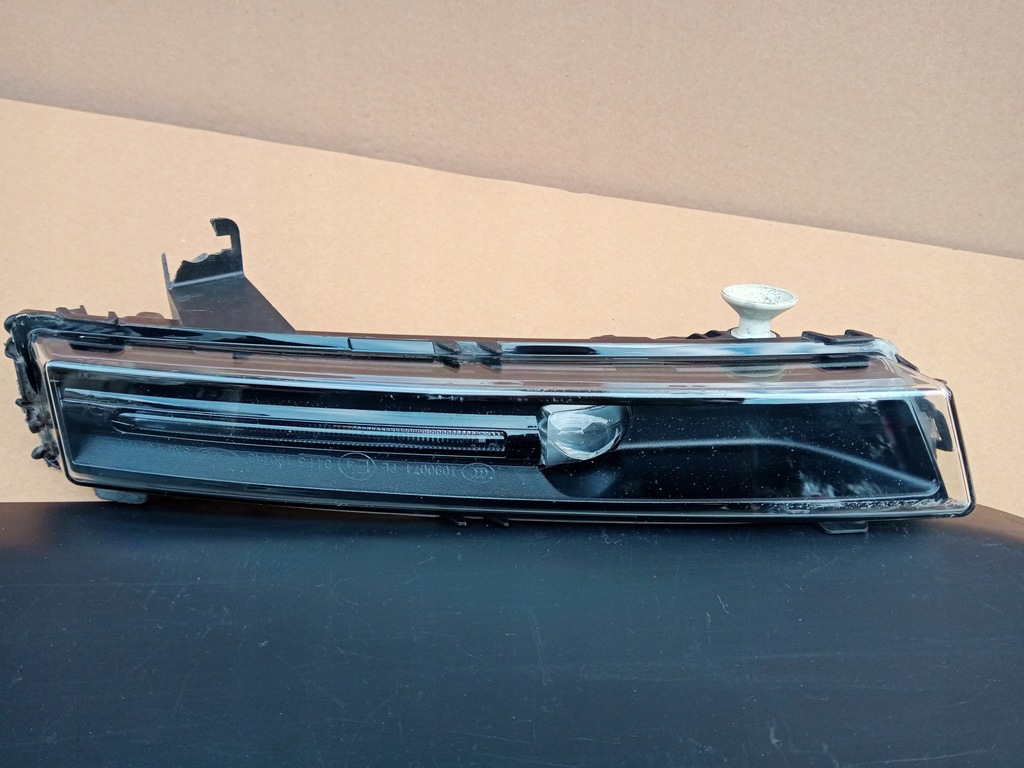 фото №1, Jaguar f-pace, range rover velar левый противотуманная фара led