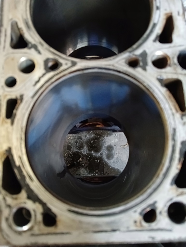 фото №6, Блок двигуна vw audi 2.0 fsi axw | r06d103023