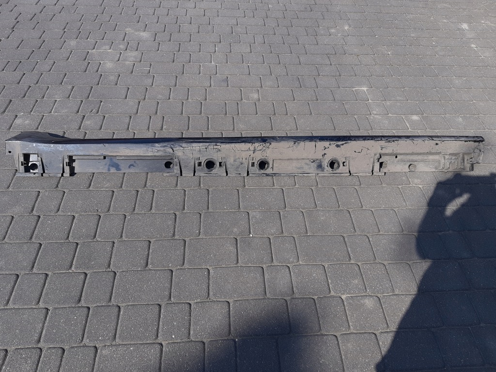 фото №1, Накладка порог молдинг правая toyota corolla e210