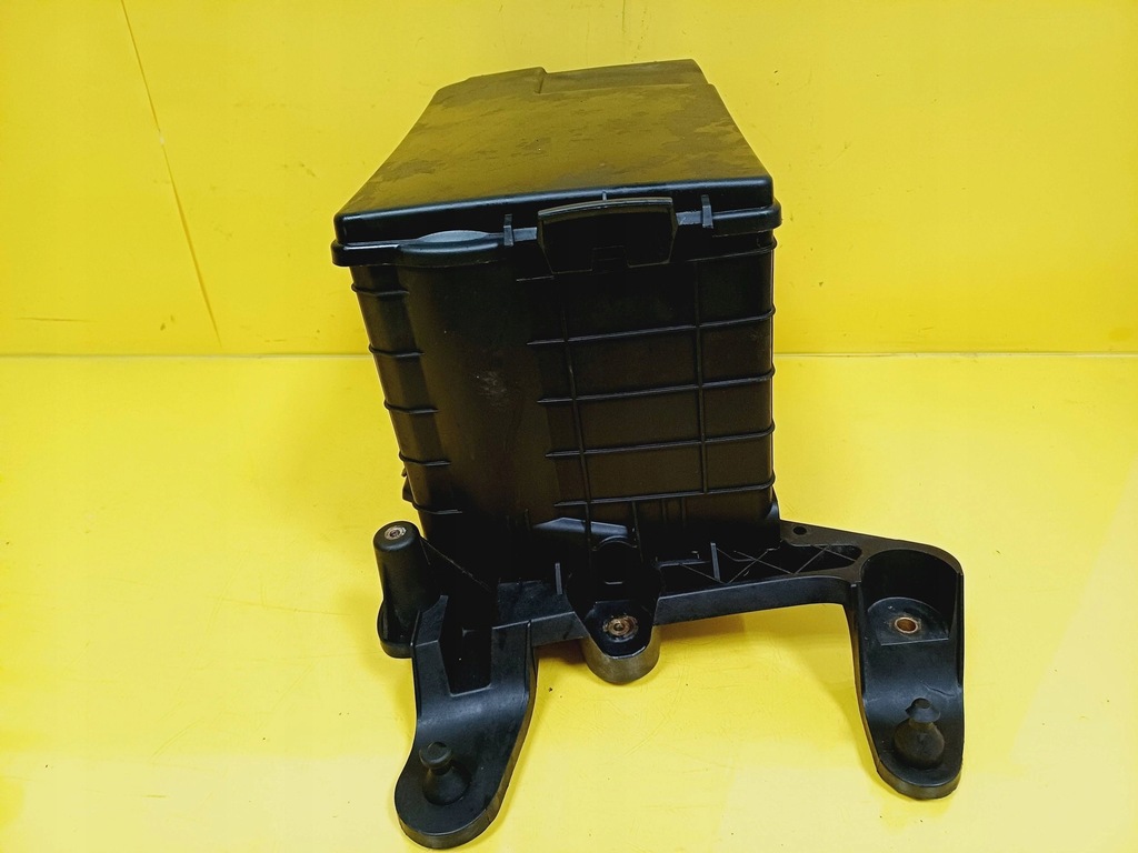 фото №7, Корпус na акумулятор комплектна vw touran i 1k0915335b / 1k0915443 nr1