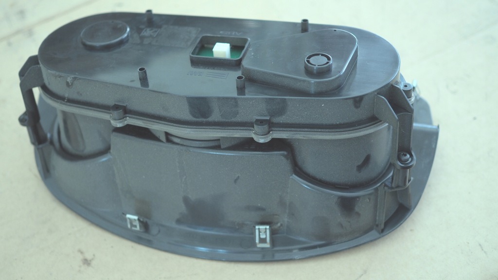 фото №3, Корпус счетчик microcar ligier js50 due