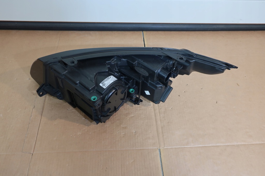 фото №2, Права лампа range rover evoque