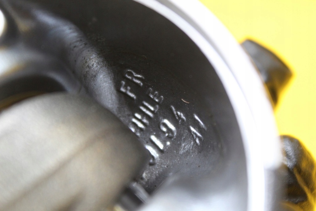 фото №12, Поршень шатун a3 8l a4 b6 golf v 1.9 tdi 038g bxe