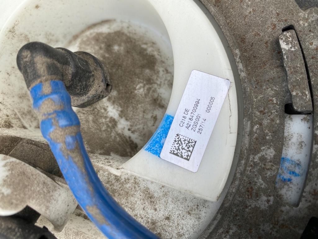 W207 c207 mercedes e400 бак топлива насос 20447001002 a2184700994 в Украине