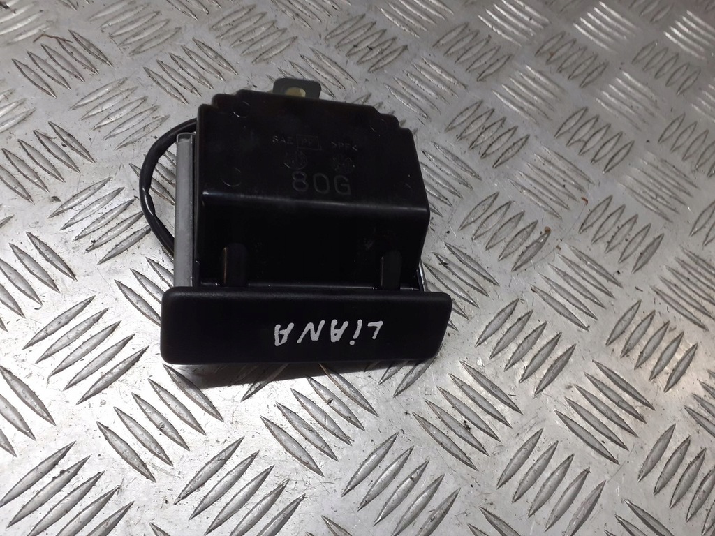 фото №1, Попільничка suzuki liana