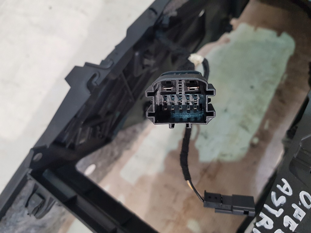 фото №13, Тунель середній підлокітник opel astra j insignia