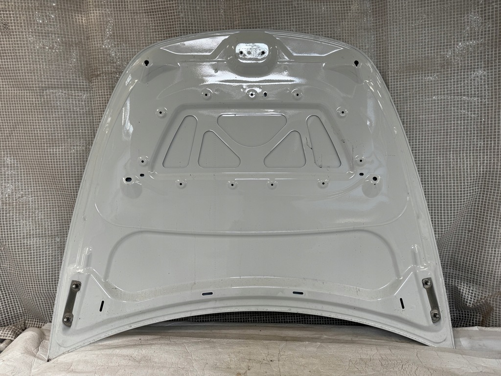 фото №4, Tesla y капот