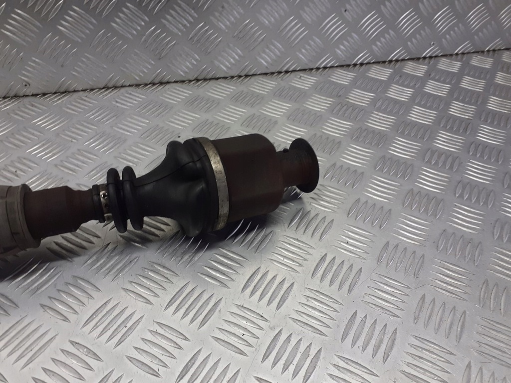 фото №2, Привідний вал права передня volvo v40 1.8