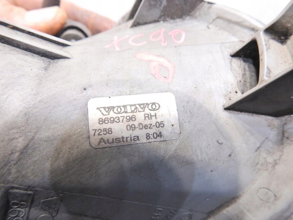 фото №6, Противотуманная фара правый volvo xc90 i 8693796