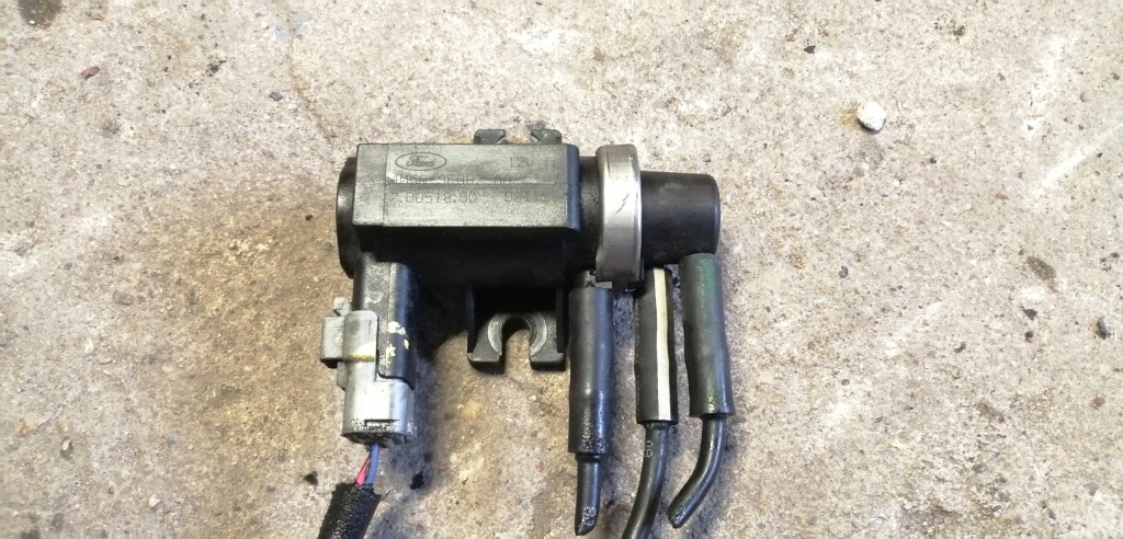 фото №1, Citroen c5 2.7 hdi клапан вакуумa 4m5q9e882aa
