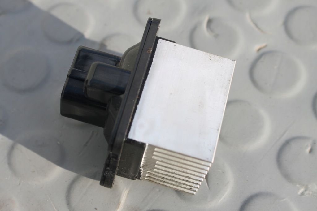 фото №1, Резистор резистор вентилятора обдув вентилятор toyota rav4 iii 06-12