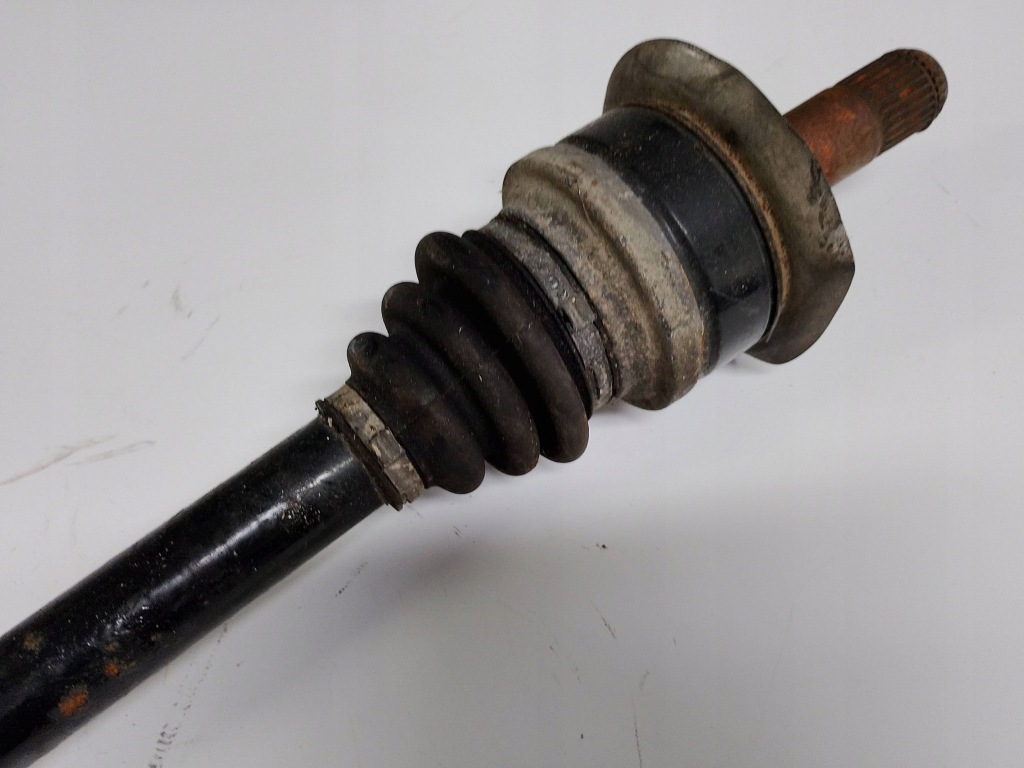 Bmw x3 f25 привідний вал ліве задні 7598041 європа Недорого