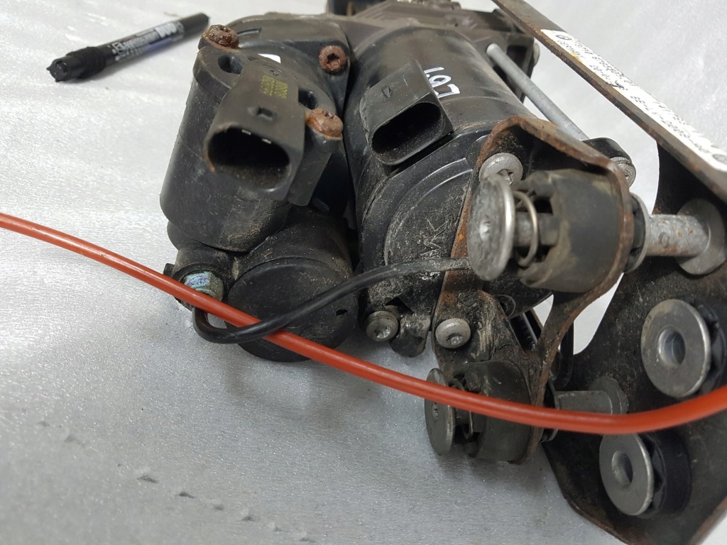 Bmw 5 e61 рестайлінг  компресор насос компресор підвіска 6777827 Київ