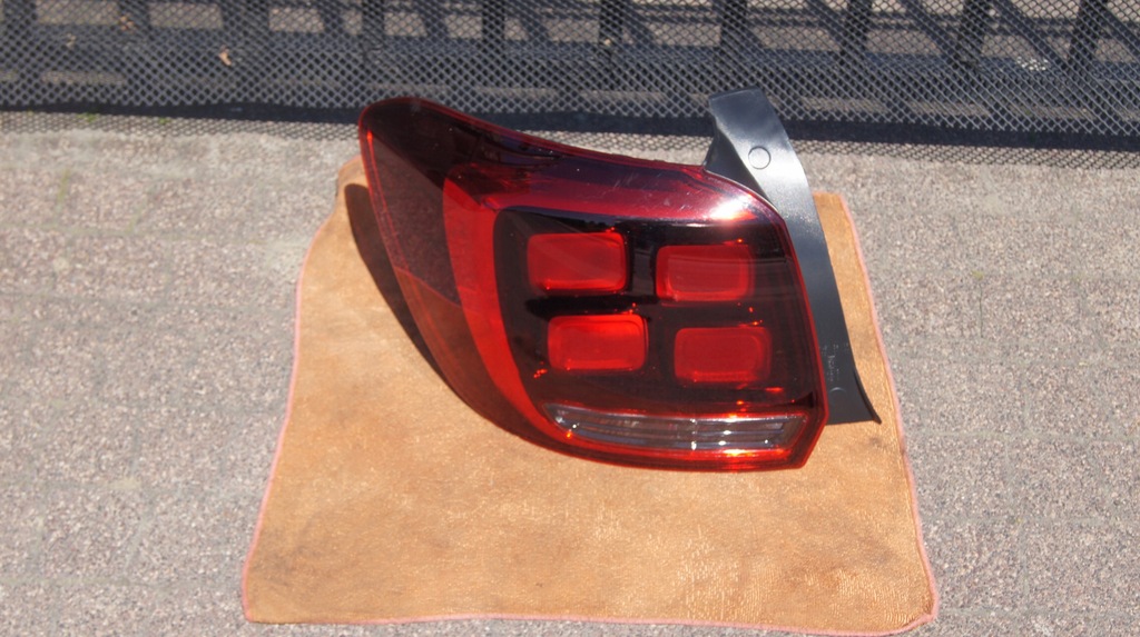 фото №1, Лампа dacia sandero ii lift задняя левая 2016+