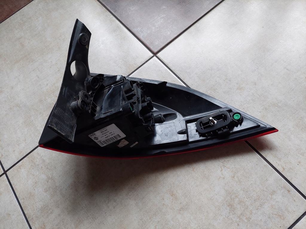 фото №6, Ліва лампа - задня --- renault clio iv - kombi