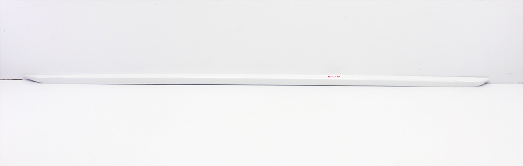 фото №1, Audi a4 b9 s line lift левая молдинг порог порог