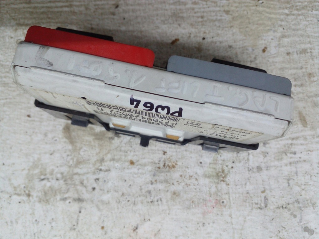 фото №4, Дисплей екран renault scenic i p7700428029a