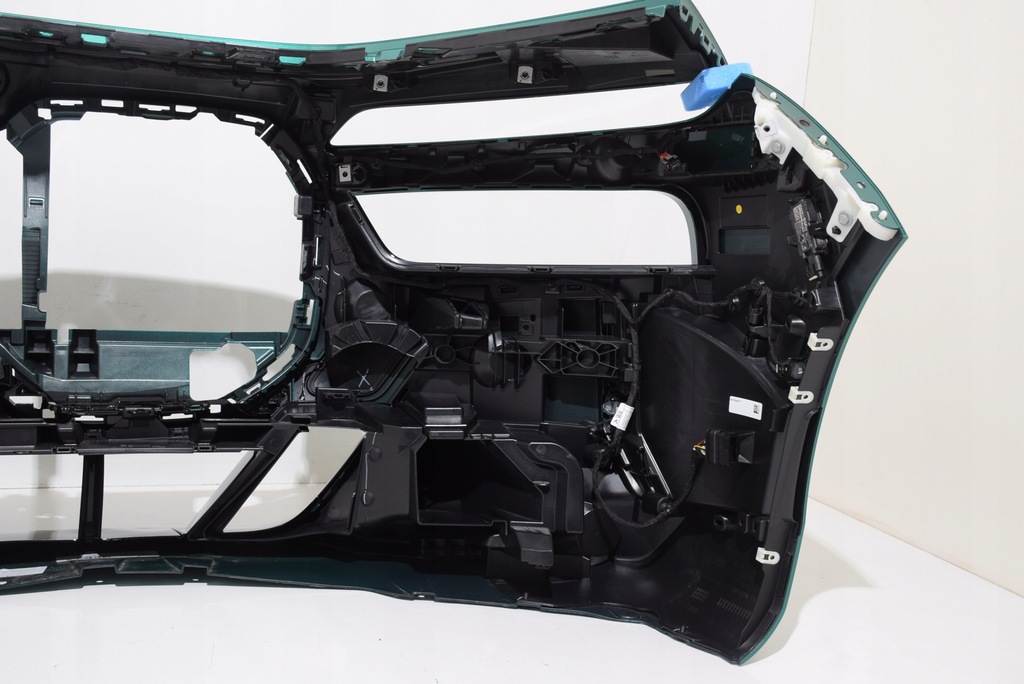 фото №15, Bmw 7 g70 бампер перед m-pakiet 6 pdc c4g isle of man green металлик