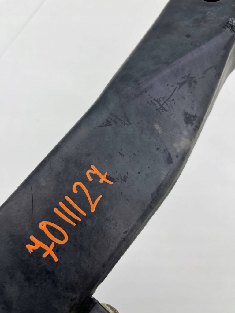 Bmw x1 u11 кронштейн зона деформації ліва перед 7011127 Недорого