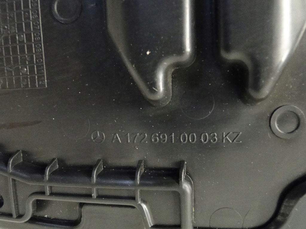 Купить Mercedes подкрылок передние левая 45 amg gla 156 x156 przed liftem