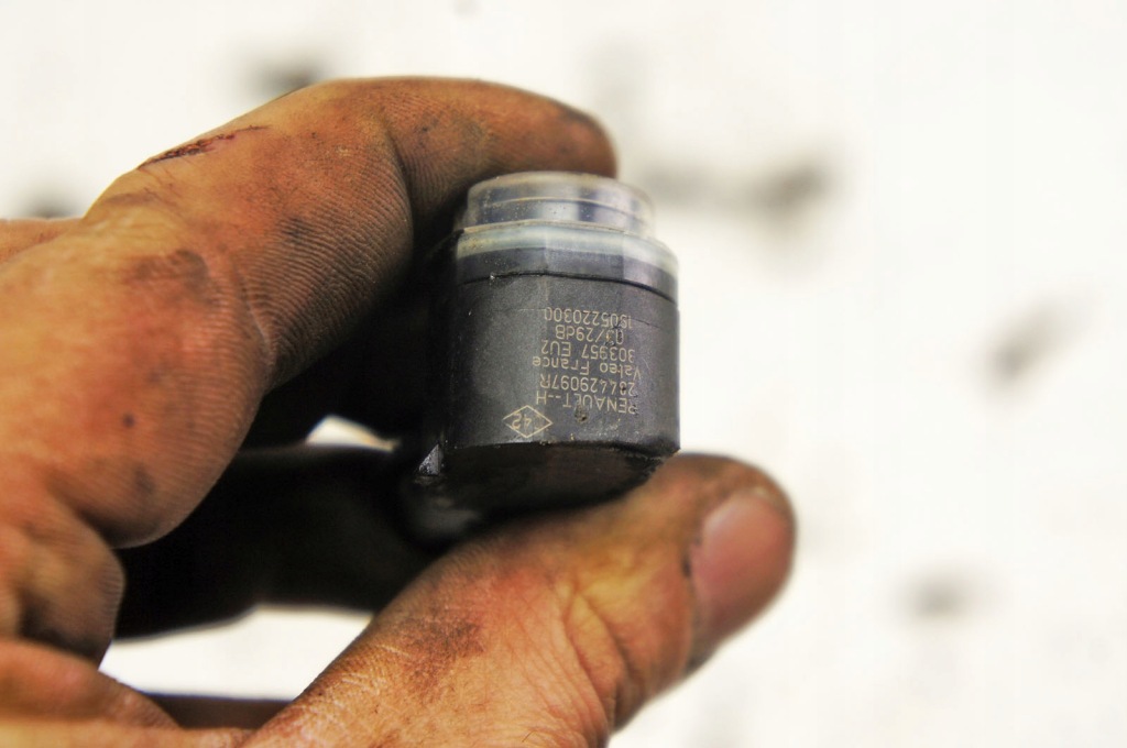 Ue290 dacia sandero iii датчик pdc парковки 284429097r в Украине