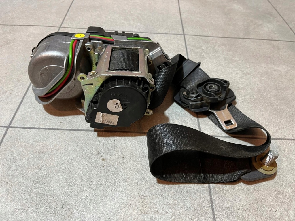 фото №8, Mercedes w221 pas натягувач перед чорний bdb