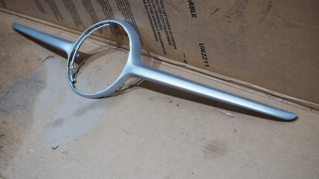 фото №1, Решітка решітка решітка радіатора mercedes w206 молдинг