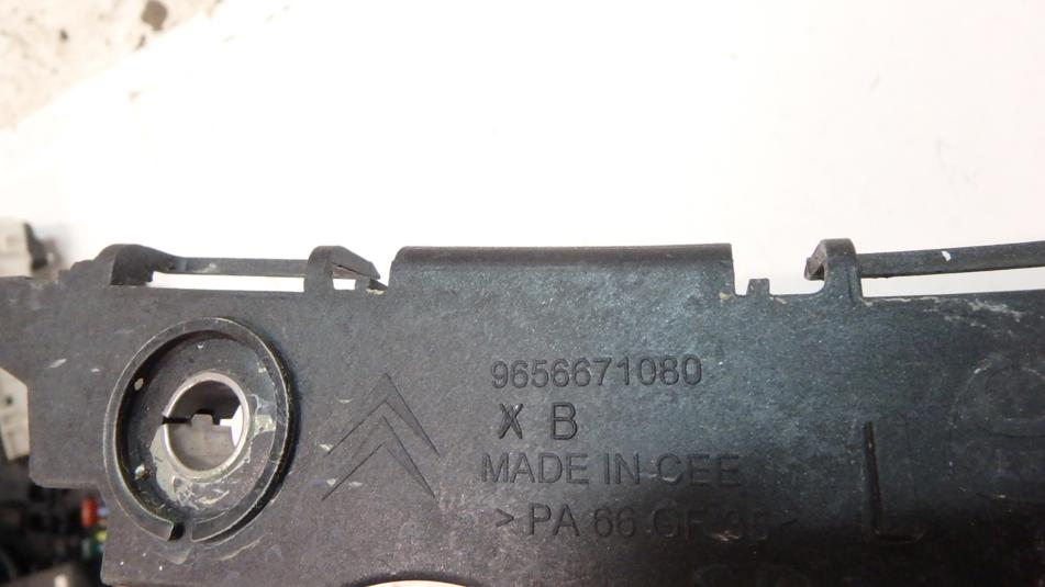 фото №3, Citroen c4 напрямна бампера 9656671080