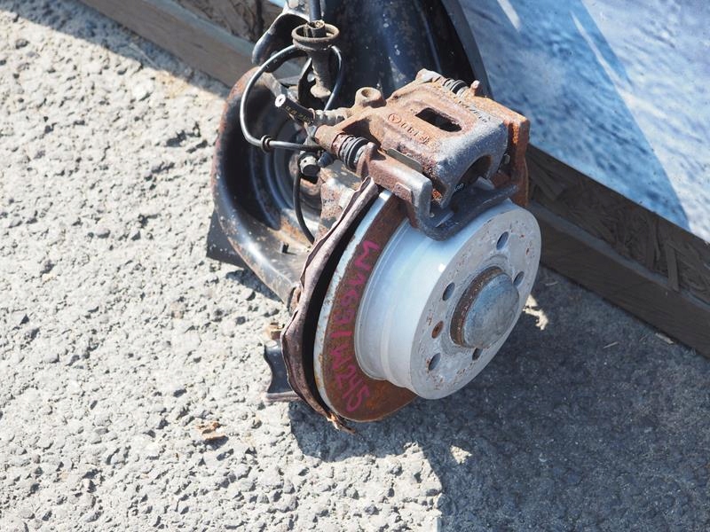 Oś балка задняя тормозные диски mercedes w169 w245 Оригинал