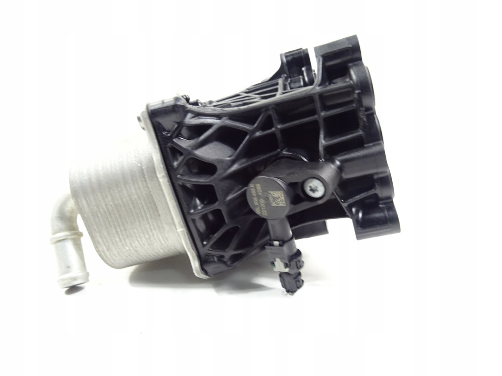 Купить Audi q3 83a корпус фильтра радиатор датчик 05l115389ah 05l117021c комплект