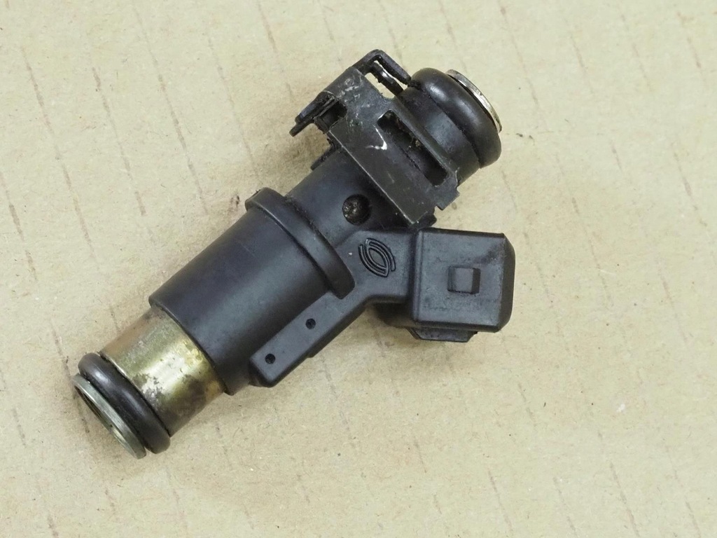 фото №15, Форсунка пального 01f002a 1.1 1.4 8v 206 partner c3 saxo berlingo c2 106