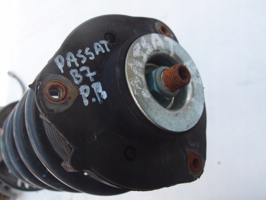 фото №13, Mcperson правий перед 3aa413031m vw passat b7